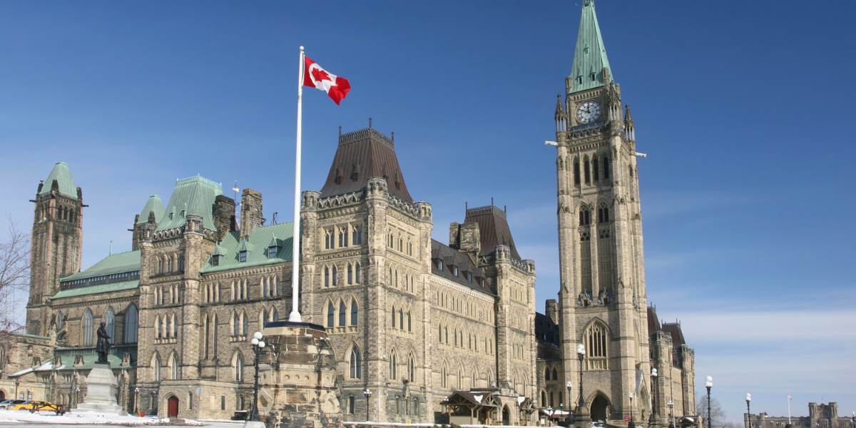 Things to Do in Ottawa: Winter Icefalls to Summer Boat Cruises