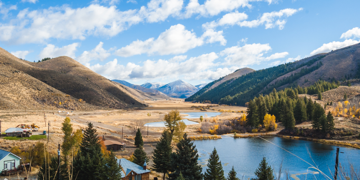 Idaho Tourism: Discover Hidden Hot Springs and Majestic Mountain Trails