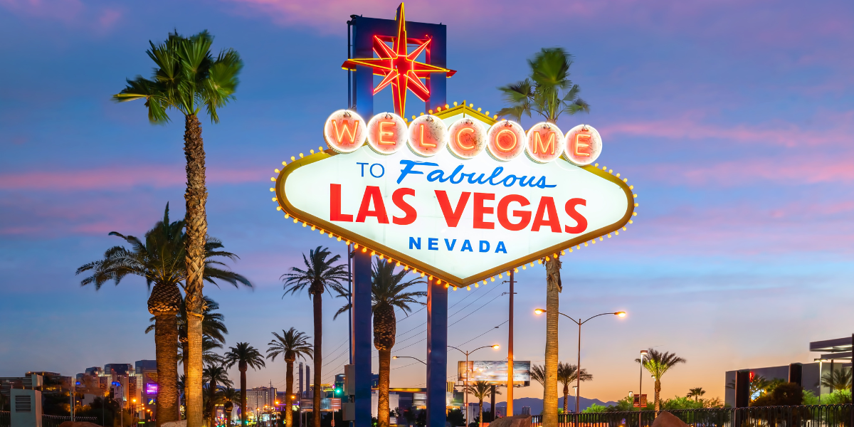 Best Time to Visit Las Vegas: Guide to Weather & Cheap Flights