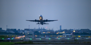 US Domestic Flights: Baggage Fees & Booking Guide