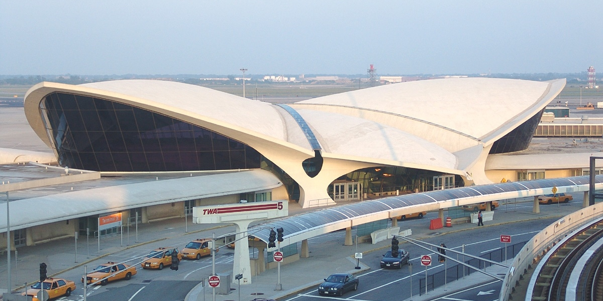 John F. Kennedy International Airport (JFK)