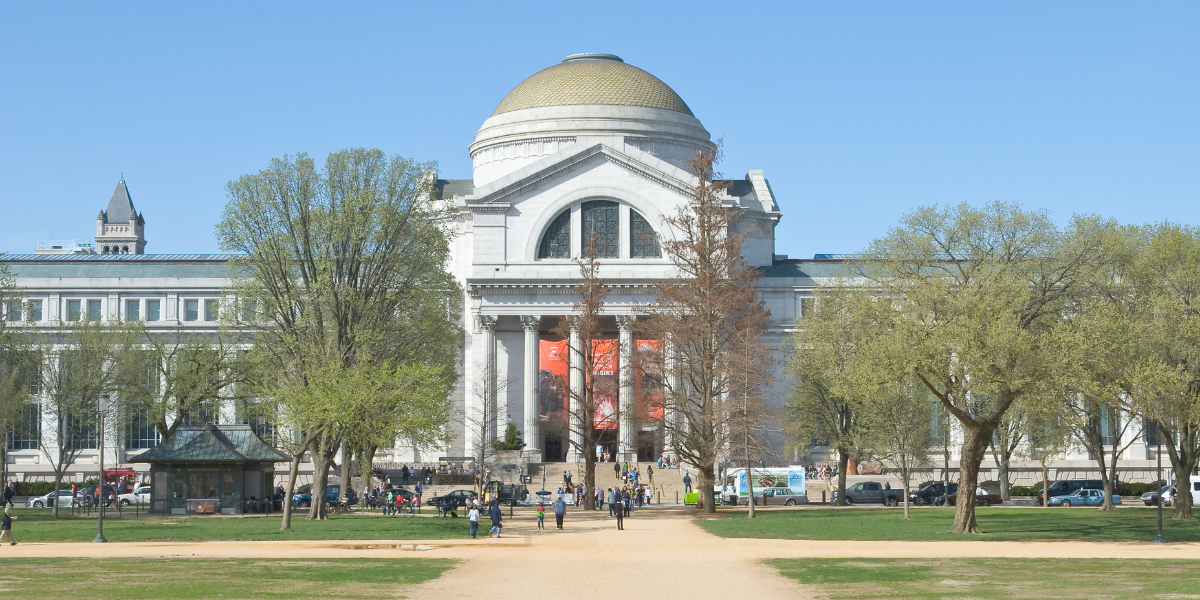 Smithsonian museums and national monuments