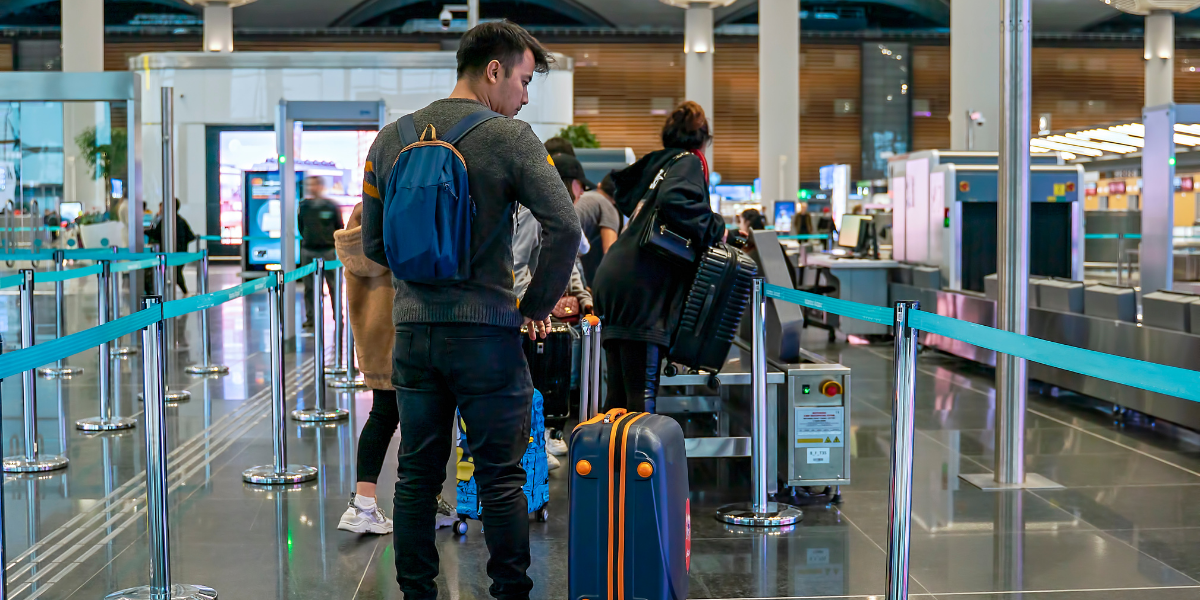 Can You Leave the Airport During a Layover? Rules & Tips
